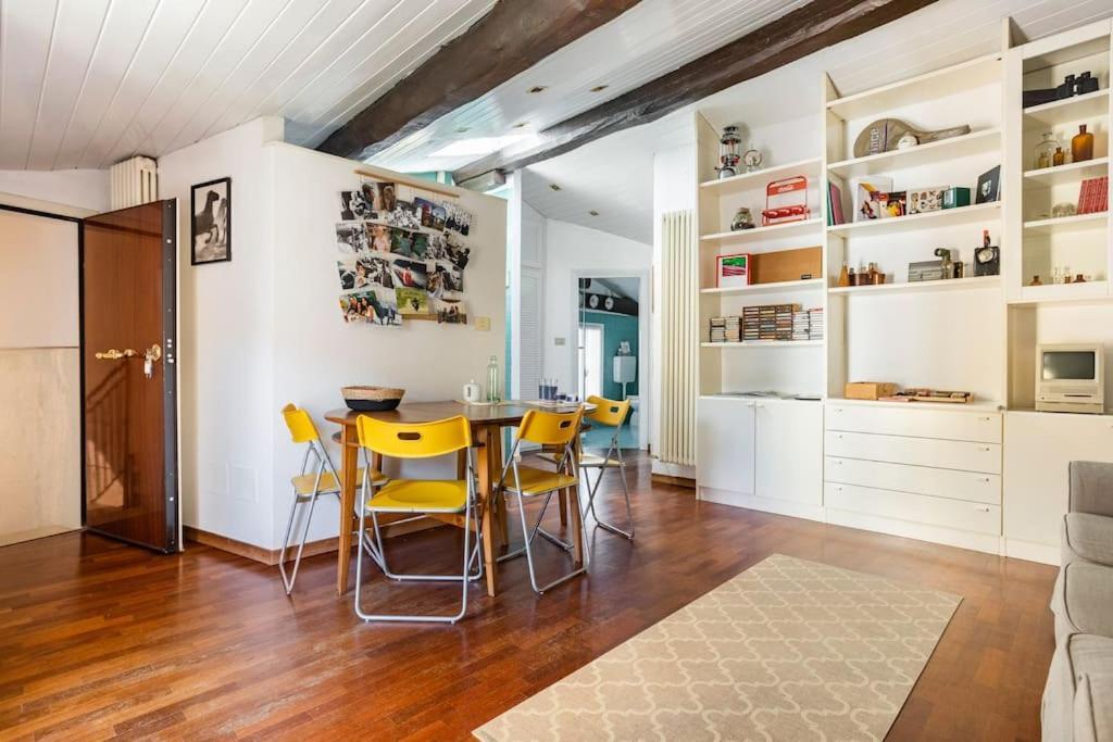 Lovely One-Bedroom Attic In An Ancient Village Μπολόνια Εξωτερικό φωτογραφία