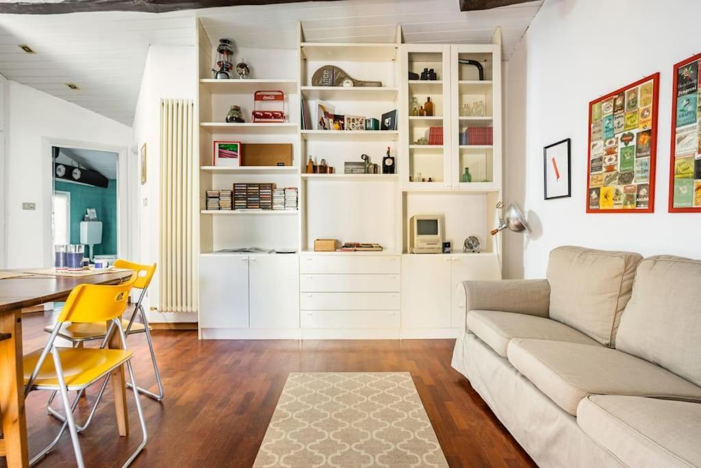 Lovely One-Bedroom Attic In An Ancient Village Μπολόνια Εξωτερικό φωτογραφία